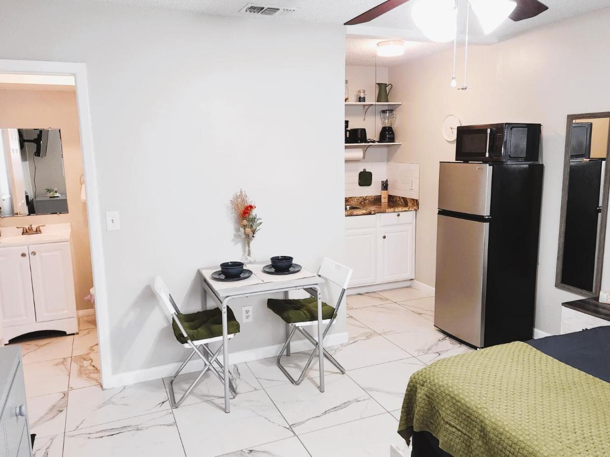 Adorable Mini Suite In تامبا المظهر الخارجي الصورة