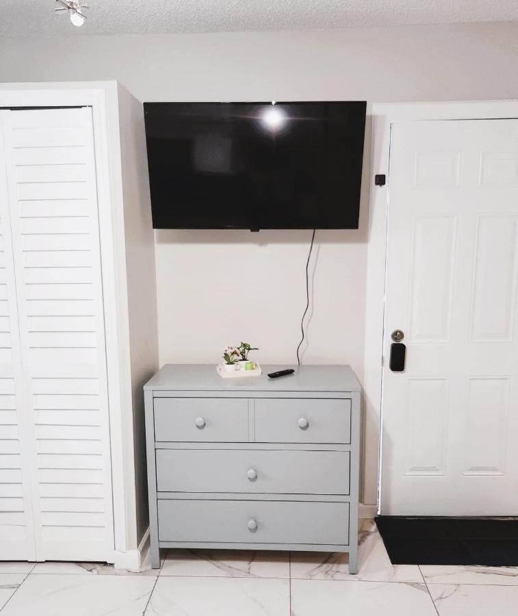 Adorable Mini Suite In تامبا المظهر الخارجي الصورة